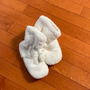 Bedroom slippers